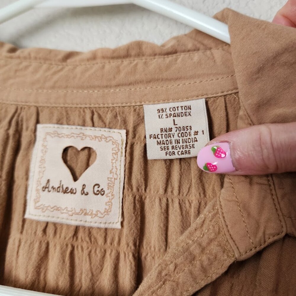 ANDREW & CO VINTAGE Crinkle Textured Button Front Blouse Y2K Latte L‎ - Picture 6 of 7